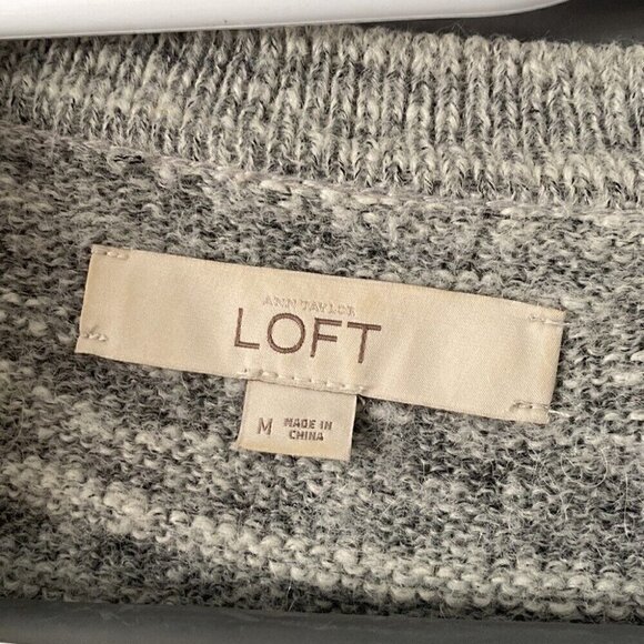 Classic LOFT Drape Cardigan Casual Comfort Effortless Style Minimalist Chic - Picture 3 of 8